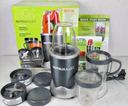 NutriBullet blender Sokovnik sa 600W motorom Hranjive vrednosti voća i orašastih plodova Revolucionarni nutricionizam Svestrani uređaj za pripremu napitaka Visokih 20,000 obrtaja/min Moćan 600W motor NutriBullet tehničke karakteristike Priprema napitaka od smrznutih sastojaka Spremanje skrivenih hranjivih sastojaka.