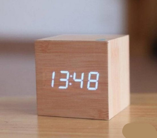 Digitalni sat - Drveni Sat